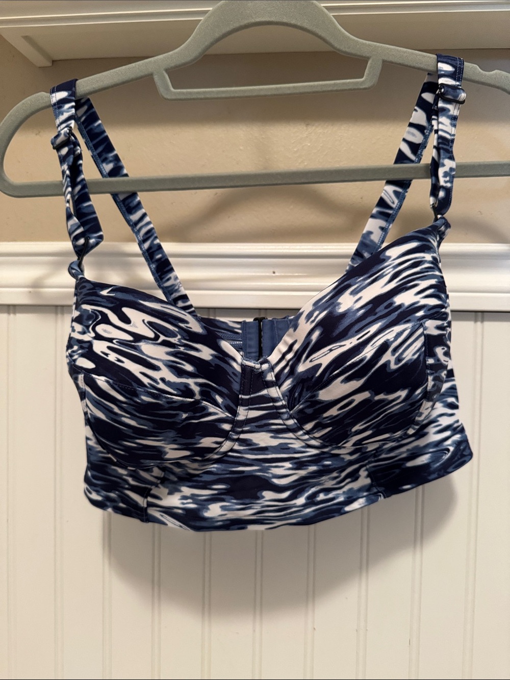 smart & sexy Navy and White Abstract Underwire Bikini Top